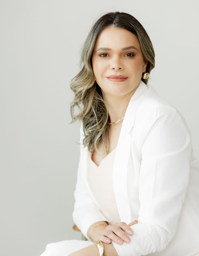 Danielle Menezes em seu consultório de psicologia na Asa Sul, Brasília